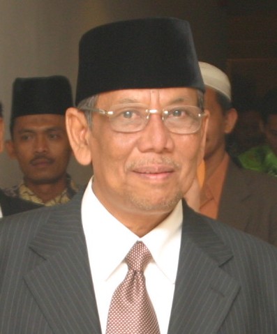 KH Hasyim Muzadi "Banjir" Pujian dan Ucapan Selamat