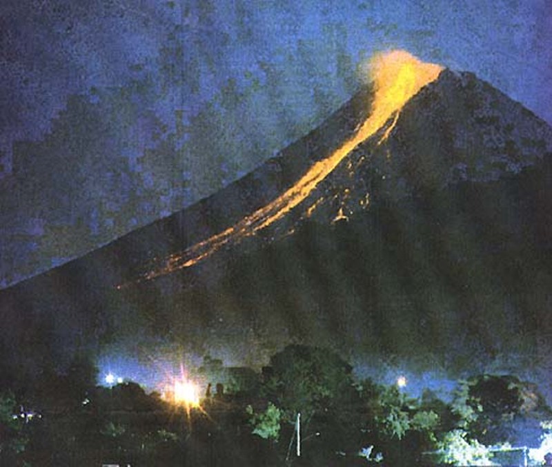 Warga Lereng Merapi Mau Mengungsi Setelah Dibujuk Kiai