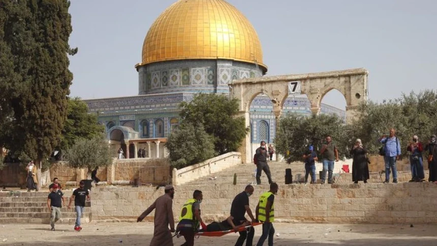 Warga Palestina dan Polisi Israel Kembali Bentrok, 42 Orang Terluka