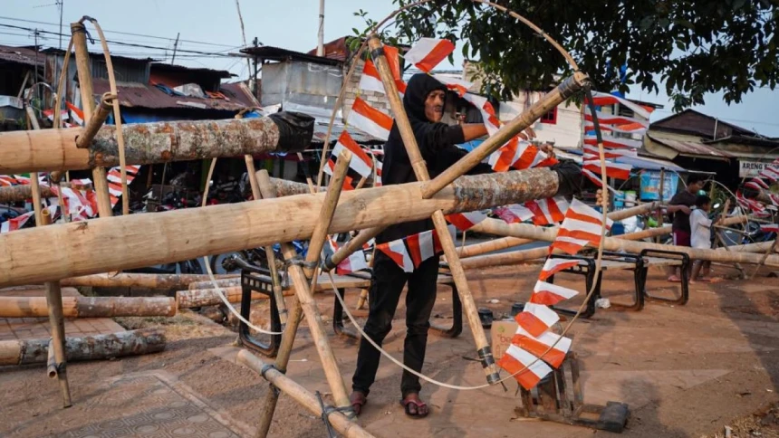 Cerita Pedagang Pohon Pinang di Jakarta Sepi Pembeli Jelang HUT Ke-78 RI