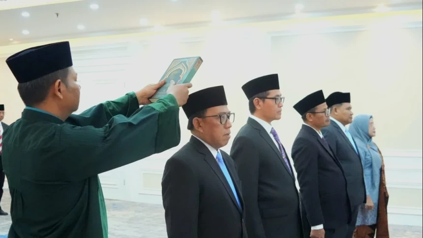 Menag Lantik Sekretaris dan 4 Direktur Ditjen Pesantren