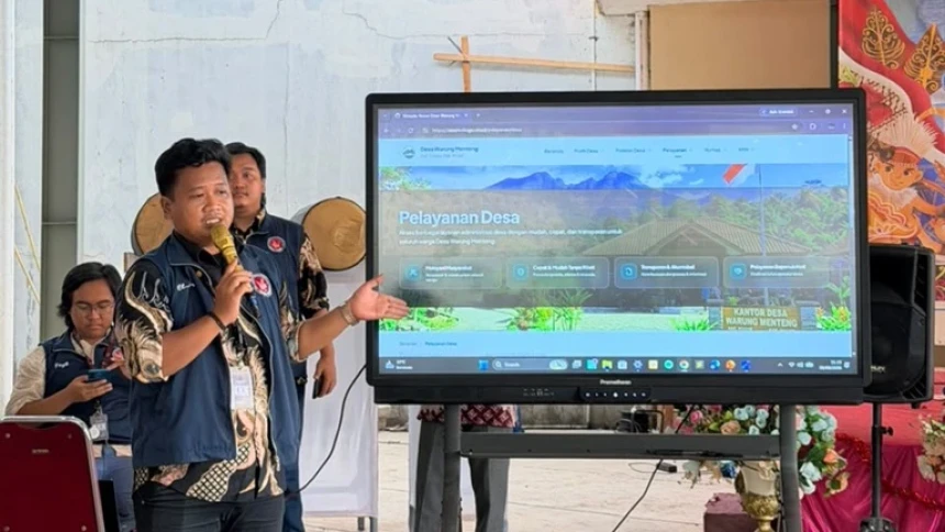 Mahasiswa KKN Unusia Luncurkan Website Desa Warungmenteng sebagai Langkah Awal Digitalisasi Desa