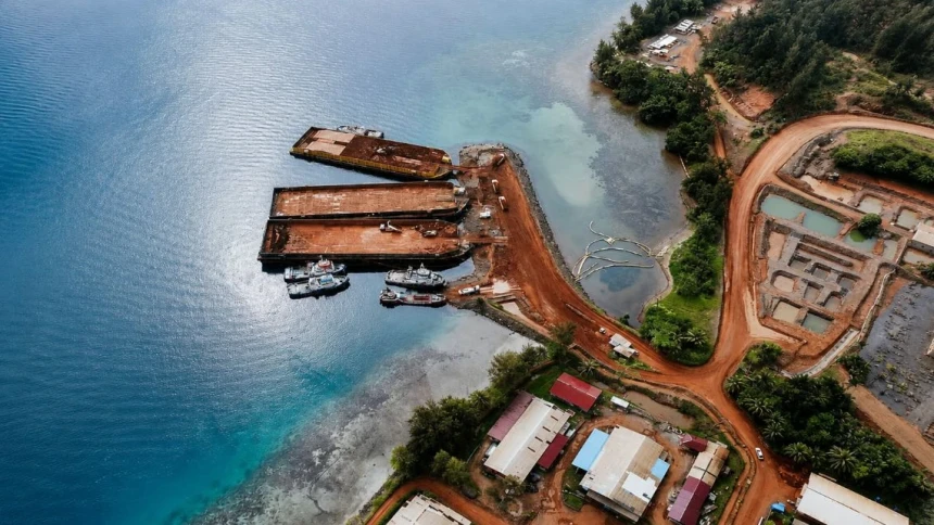 Bantah Klaim Keamanan Raja Ampat, Greenpeace Desak Penutupan Total Tambang Nikel dan Evaluasi Status Wilayahnya