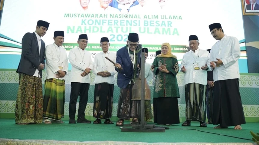 Tabuhan Kenteng Bekas Bom Belanda Jadi Simbolis Pembuka Munas-Konbes NU 2026