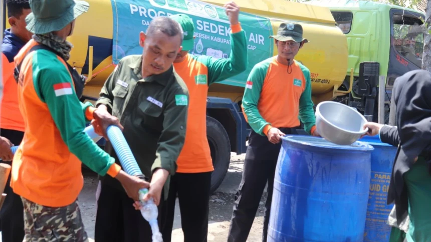 Respons Kekeringan, NU Cilacap Peduli Salurkan 352 Ribu Liter Air Bersih untuk 5.000 KK