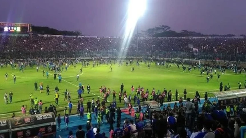 127 Orang Meninggal, Buntut Kericuhan Pertandingan Arema FC vs Persebaya