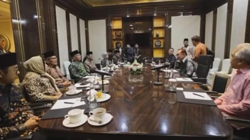 Cerita PM Malaysia Temui PBNU: Gus Dur Sahabat Setia