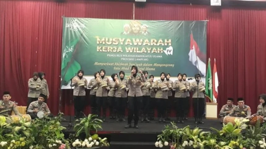 Saat Para Polisi Gemakan Ya Lal Wathan di Mukerwil PWNU Lampung 