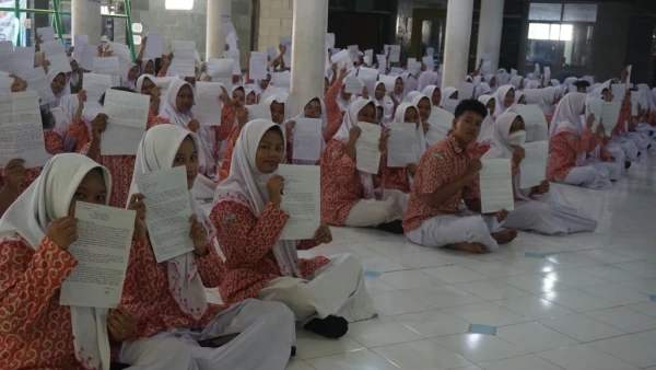 MPLS, Murid SMK di Sidoarjo Tulis Surat Terbuka Berisi Harapan untuk Nadiem Makarim