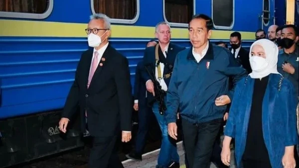 Kiai Marzuki Doakan Misi Perdamaian Jokowi Ke Ukraina Dan Rusia | NU ...