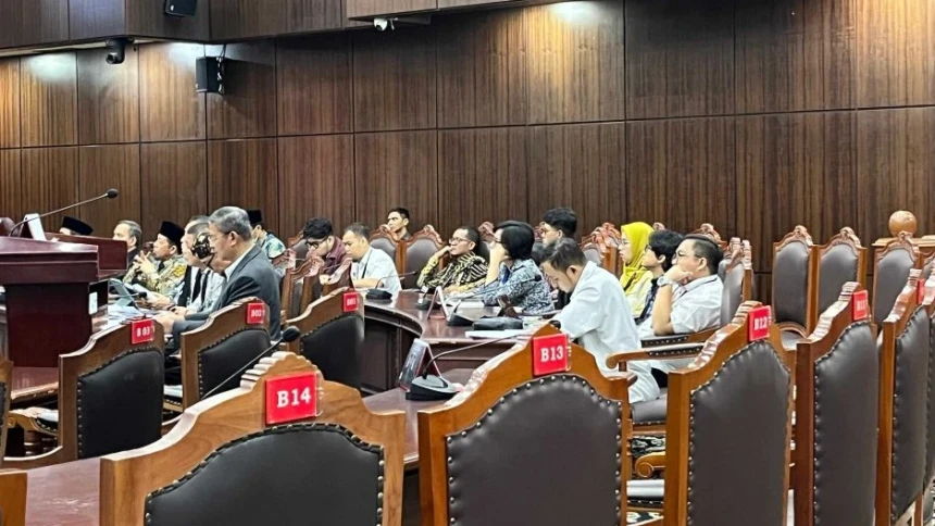 Di MK, Pemerintah dan DPR Sebut Argumen Pemohon soal Ketidaksetaraan Dana Pendidikan Pesantren Keliru