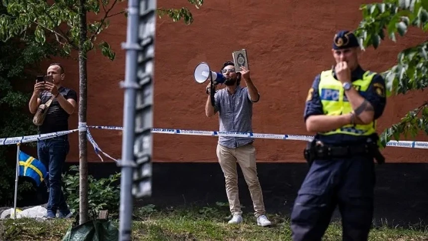 Dunia Kutuk Aksi Pembakaran Al-Qur’an di Swedia saat Hari Idul Adha