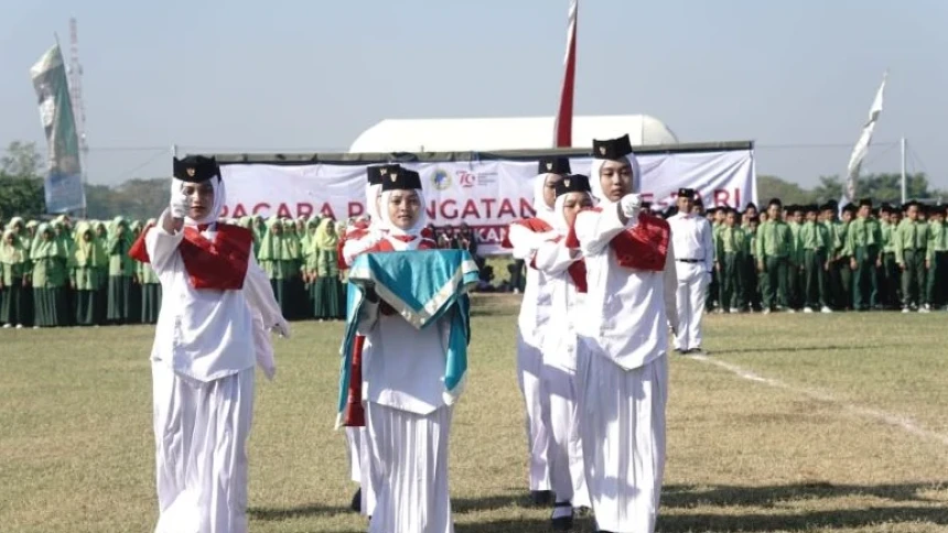 Pelaksanaan Upacara HUT Ke-79 RI Pondok Pesantren Abu Dzarin Bojonegoro Jawa Timur