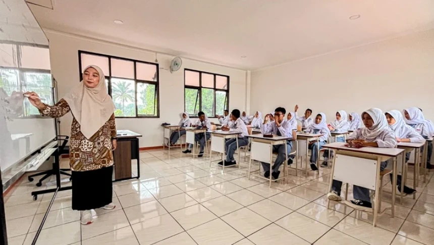 Biaya Mobilitas Jadi Beban, Pengamat: Guru Butuh Transportasi Layak