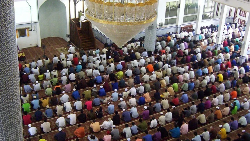 Momen Merawat Persatuan di Bulan Ramadhan