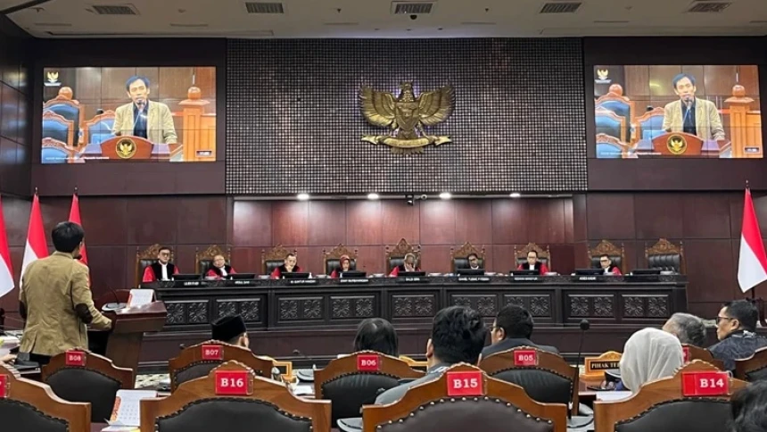 Uji Materi UU Guru dan Dosen, P2G Soroti Pendidik Harus Cari Pekerjaan Tambahan untuk Hidup