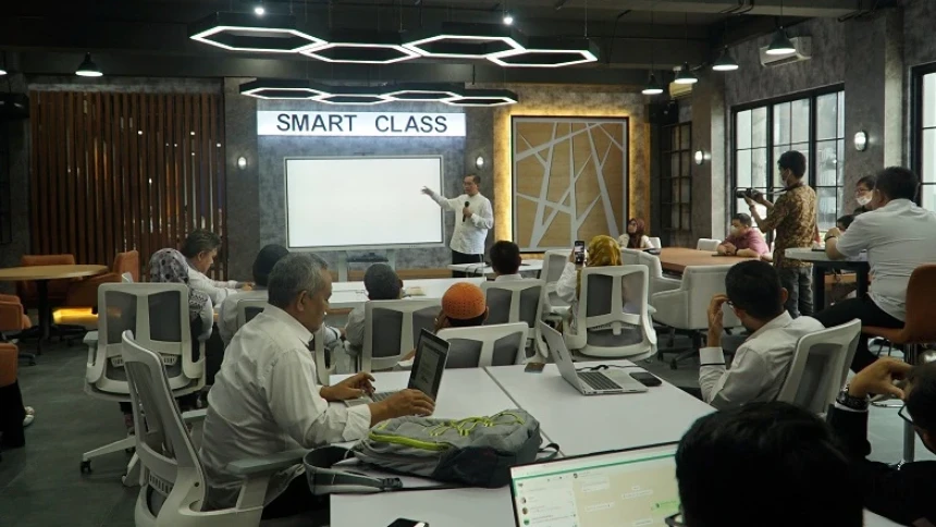 Kemenag Uji Coba Penggunaan Smart Class Digital