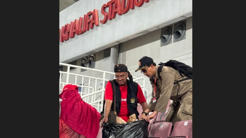 Semifinal Piala Asia U-23, Suporter Indonesia Bersihkan Stadion hingga Shalat Maghrib Berjamaah