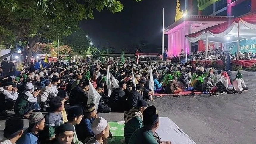 Diguyur Gerimis, Jamaah Antusias Datangi Tahlil 1 Abad NU Kota Bandar Lampung