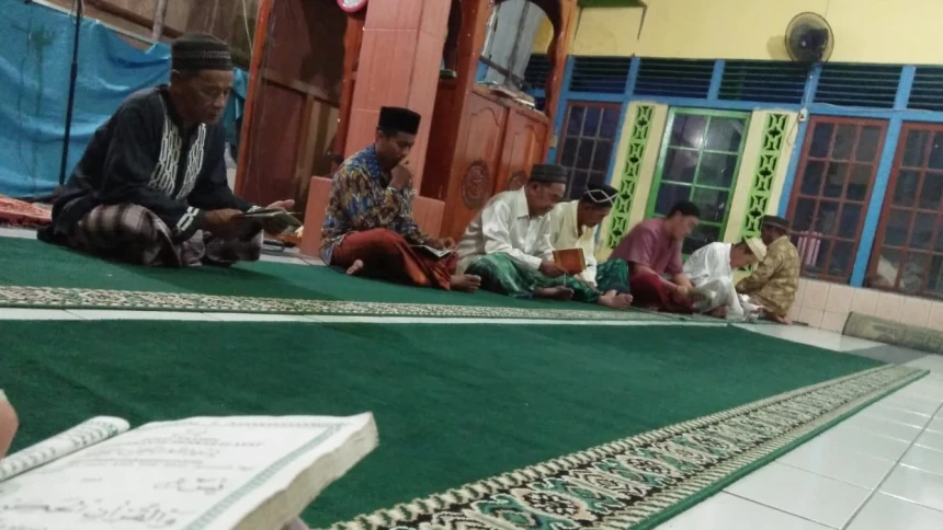 Solidaritas Warga Desa Yamansari Tegal untuk Ringankan Jamuan Tahlil bagi Shohibul Musibah