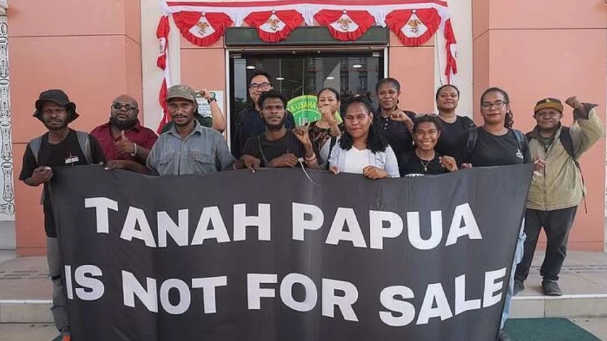 Hutan Papua Terancam, Jalan PSN 135 Km Dinilai Abaikan Krisis Iklim