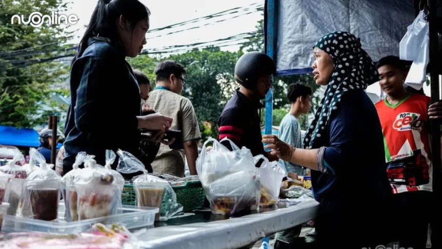 Khutbah Jumat: Tetap Mencari Rezeki Halal di Tengah Tantangan Ekonomi