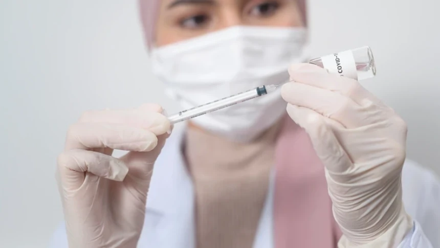 LBM PBNU Tetapkan Vaksinasi Covid-19 pada Siang Ramadhan Tak Batalkan Puasa