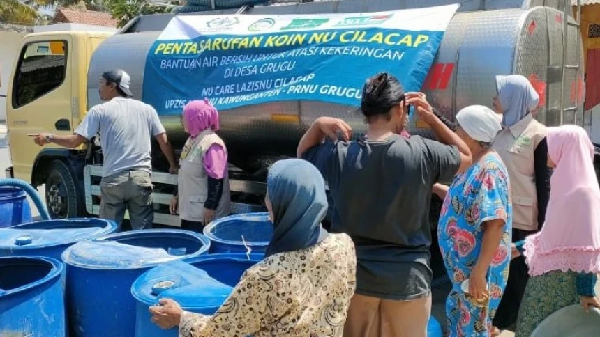330 Ribu Liter Air Bersih Disalurkan LAZISNU Cilacap Bantu Terdampak Kekeringan