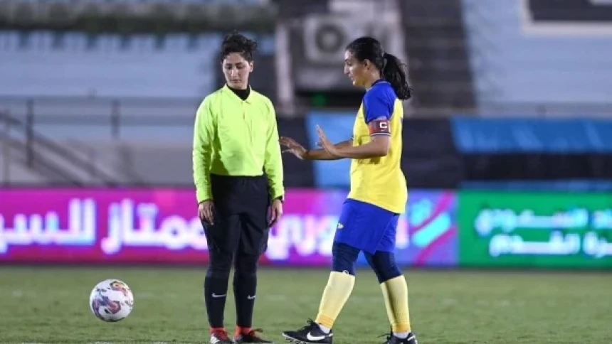FIFA Angkat Anoud Al-Asmari Jadi Wasit Perempuan Pertama Asal Arab Saudi