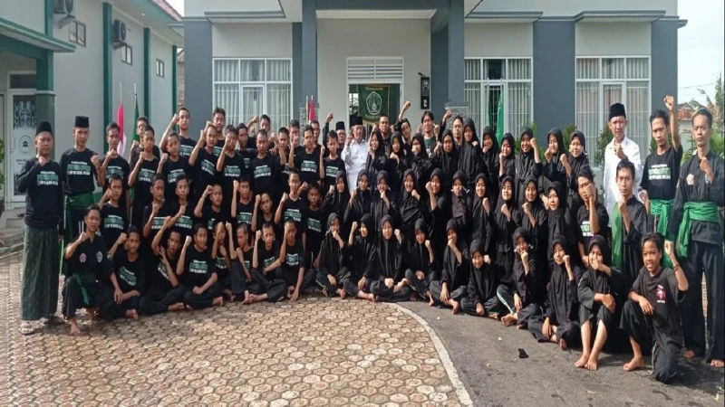 Pengukuhan dan Kaderisasi Pratama Perdana Pagar Nusa SMP NU Darul Ma'arif