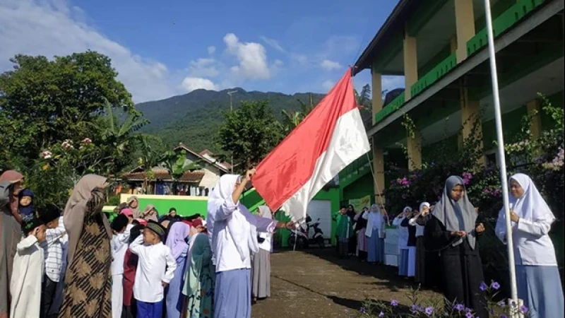 Upacara Bendera, Awali Pembukaan Pesantren Ramadhan Yayasan Cahaya Hati