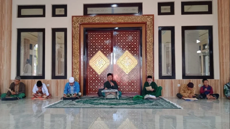 Perkuat Silaturahmi antar Warga di Bulan Ramadhan, Majlis Taklim Hasyim Asy'ari Gelar Ngaji Keliling ke 4 Kecamatan