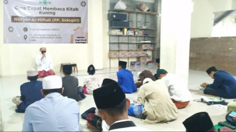 MWCNU Bogbar Apresiasi Kegiatan Metode Baca Kitab Al-Miftah Lil Ulum Sidogiri di Majelis Shalawat Mansub