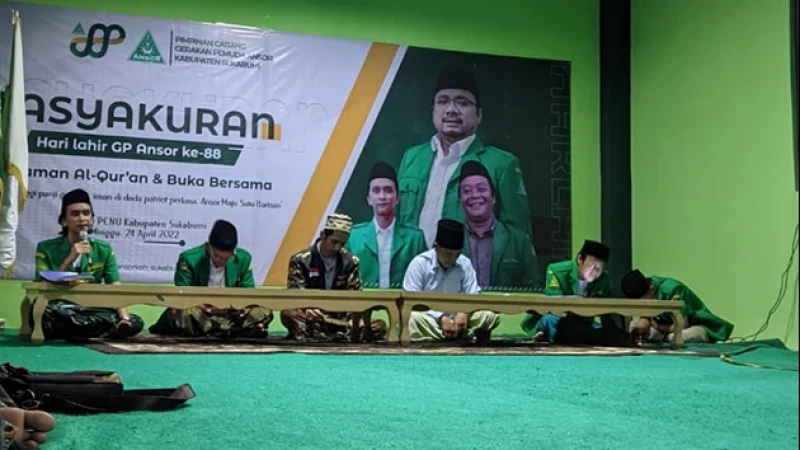 Dari Tawassul Hingga Pemotongan Tumpeng Meriahkan Tasyakur Harlah ke-88 GP Ansor Kabupaten Sukabumi 