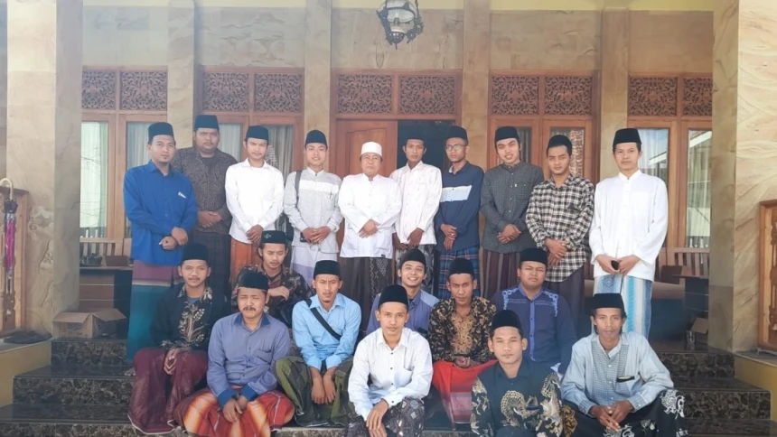 Mengenal Tradisi Syawwalan di Pesantren KHAS Kempek Cirebon 