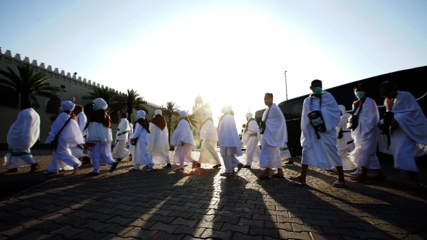 Jamaah Haji Indonesia Adaptasi Suhu Udara Arab Saudi