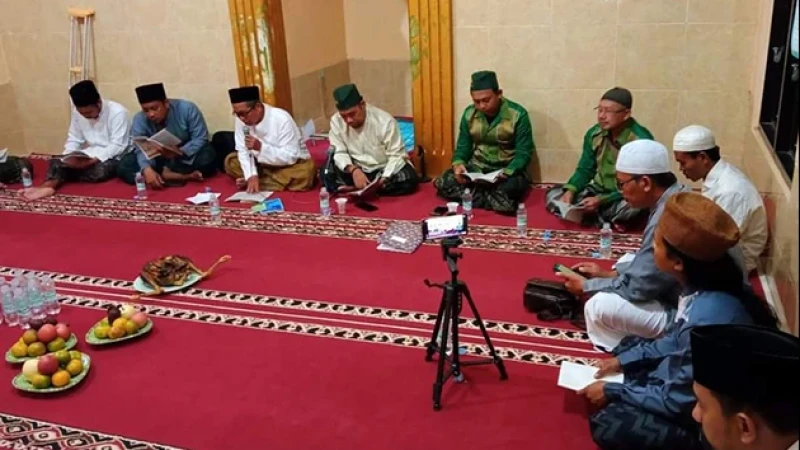MWCNU Balongan Adakan Kegiatan Pembacaan Manaqib, Tradisi Khas Nahdliyin di Indonesia