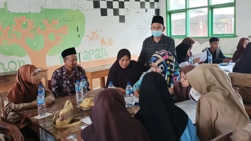 LPBINU Jabar Beri Pelatihan Pengelolaan Risiko Bencana Berbasis Komunitas kepada Guru dan Siswa MA Darul Huda Sindangjaya