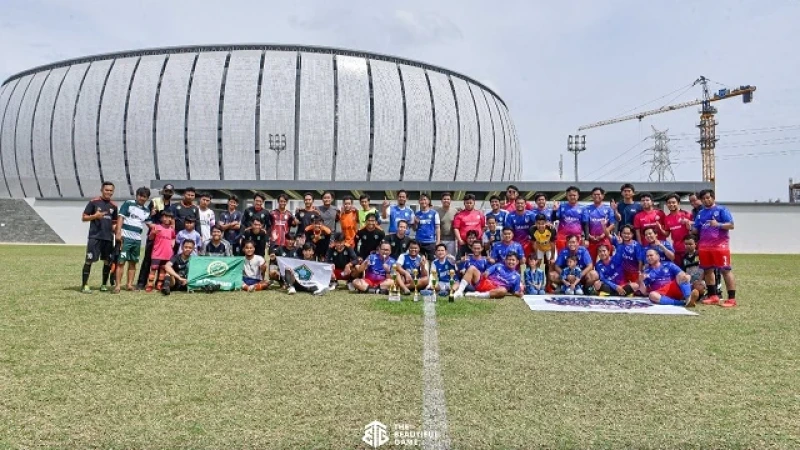 Jaga Silaturahmi, IPNU dan IMM bersama Relawan JMB Buat Trofeo Sepak Bola di JIS