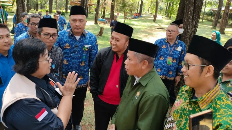 Peringati HUT ke-77 RI Bersama Kelompok Tani Hutan, Menteri KLHK: Hutan Lestari Masyarakatpun Sejahtera