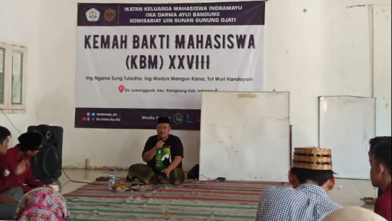 Isi Pelatihan Jurnalistik KBM Ika Darma Ayu UIN Bandung, Iing Rohimin ​​​​​​​: Penulis Adalah Arsitek Kata
