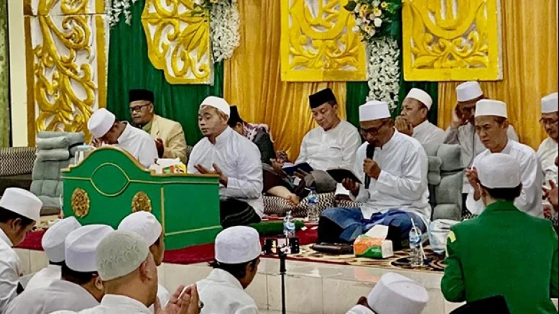 DKM Masjid Baiturrahman Gelar Manaqib Syekh Abdul Qodir Jaelani dan Maulid Nabi SAW