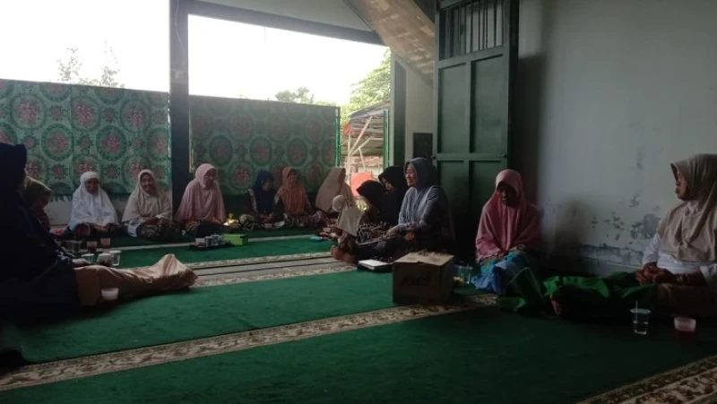 Tingkatkan Ukhuwah Islamiyah Majelis Taklim Baitussalam Rutin Gelar Pengajian