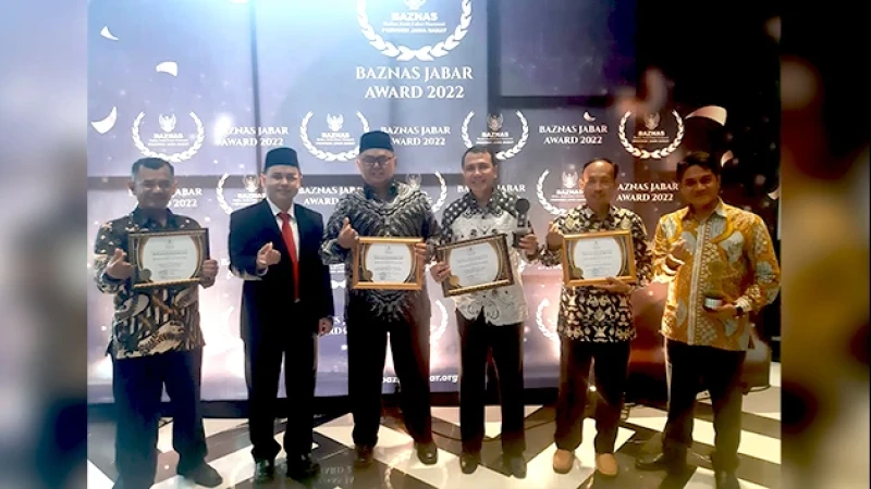 Kabupaten Sumedang Raih 4 Penghargaan dan 6 Nominasi Terbaik pada Baznas Jabar Awards 2022
