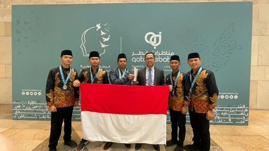 Wakili Indonesia, MA Al-Hikmah 2 Brebes Sabet Juara di Ajang Debat Bahasa Arab Internasional