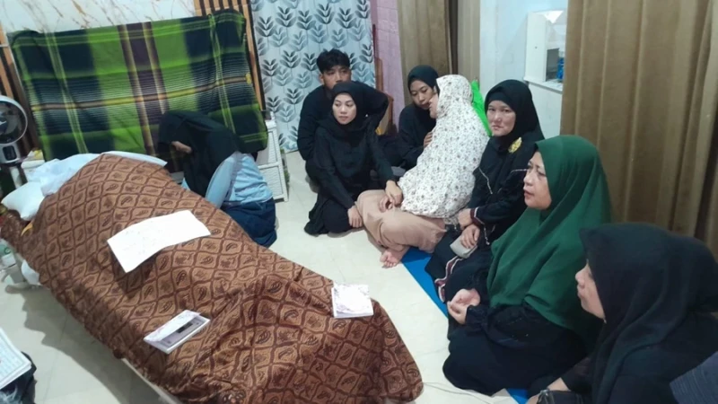 Innalillahi, Pengurus Muslimat NU Kemayoran Wafat dalam Kecelakaan Kereta di Bekasi