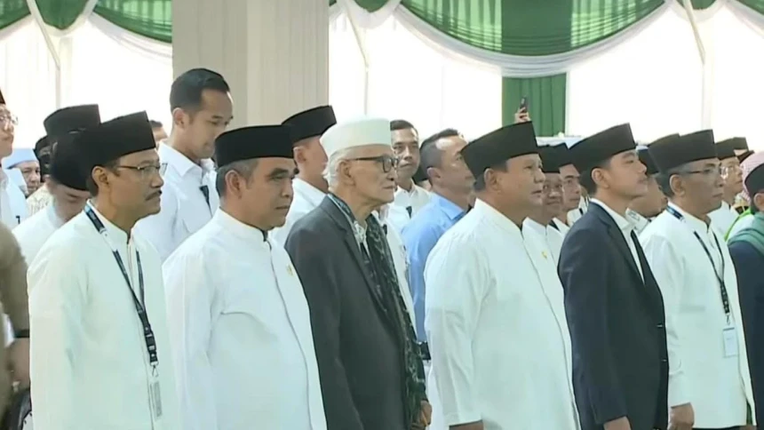 Thalaal Badru Iringi Kedatangan Presiden Prabowo di Muktamar Ke-35 NU