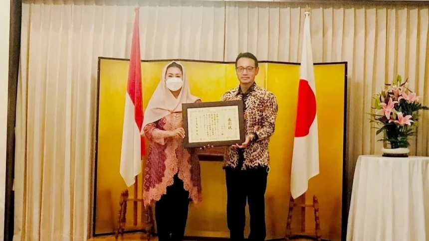 Yenny Wahid Terima Penghargaan dari Pemerintah Jepang