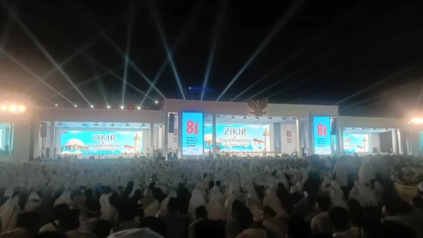 Ratusan Ribu Warga Padati Monas dalam Zikir dan Doa Kebangsaan, Mayoritas Datang dari Luar Jakarta