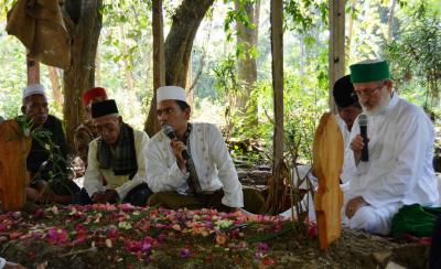 Syekh Fadhil al Jailani Orang Mati Mendengar Doa Peziarah